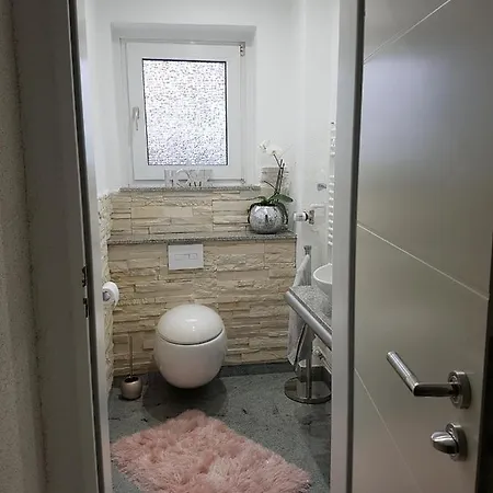 Privatunterkunft Gemütliche Messezimmer Valentina *